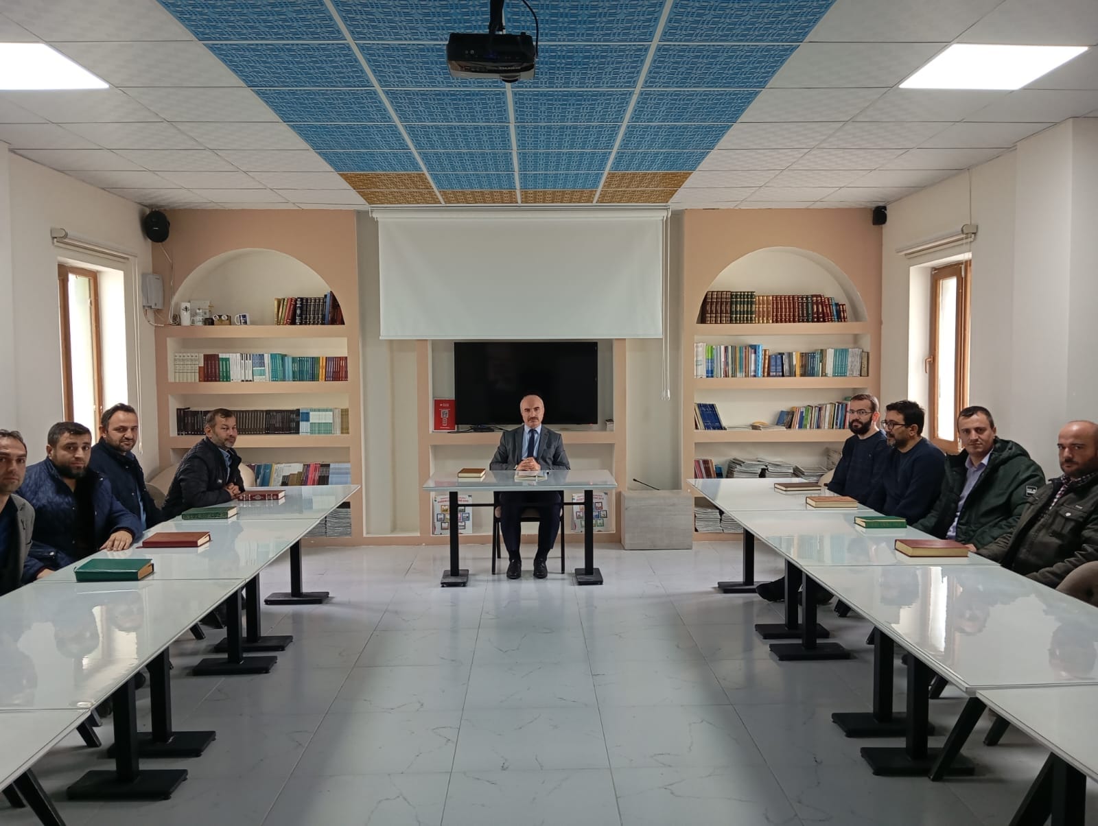 HAFIZLIĞI MUHAFAZA KURSU DEVAM EDİYOR