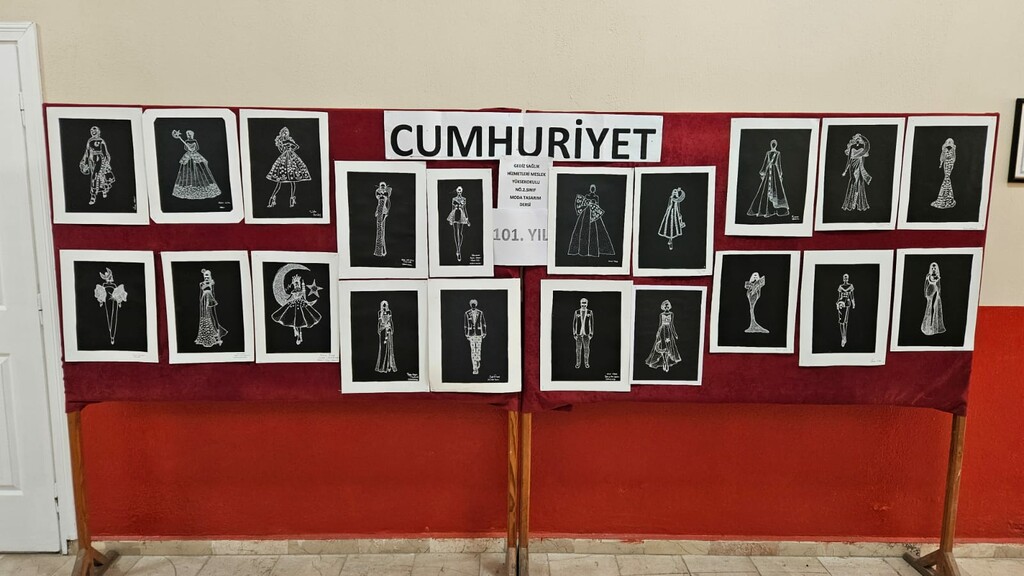 GEDİZ’DE MODA VE AKSESUAR TASARIMI DERSLERİ İLK MEYVELERİNİ VERDİ