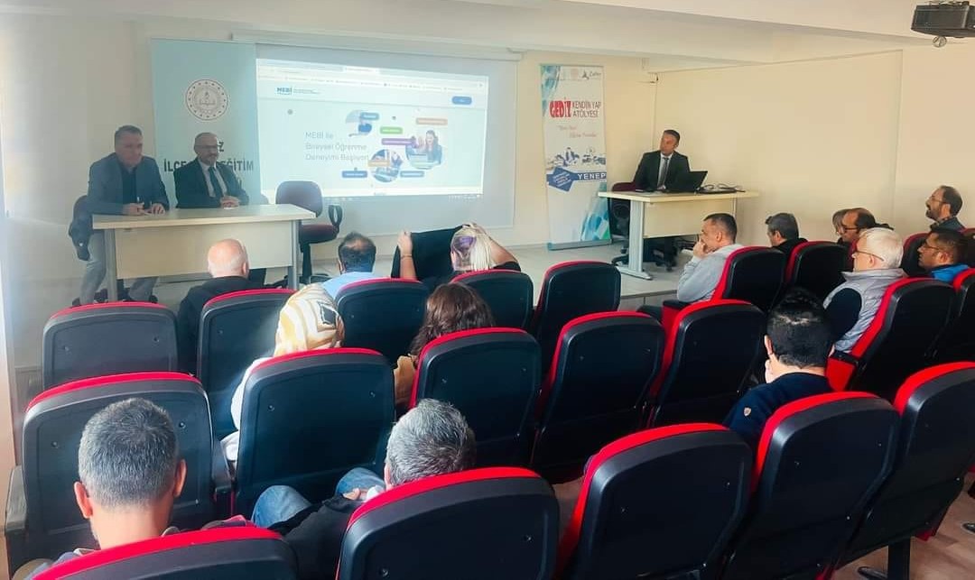 AKADEMİK BAŞARIYI ARTIRMAYI HEDEFLEYEN TOPLANTI