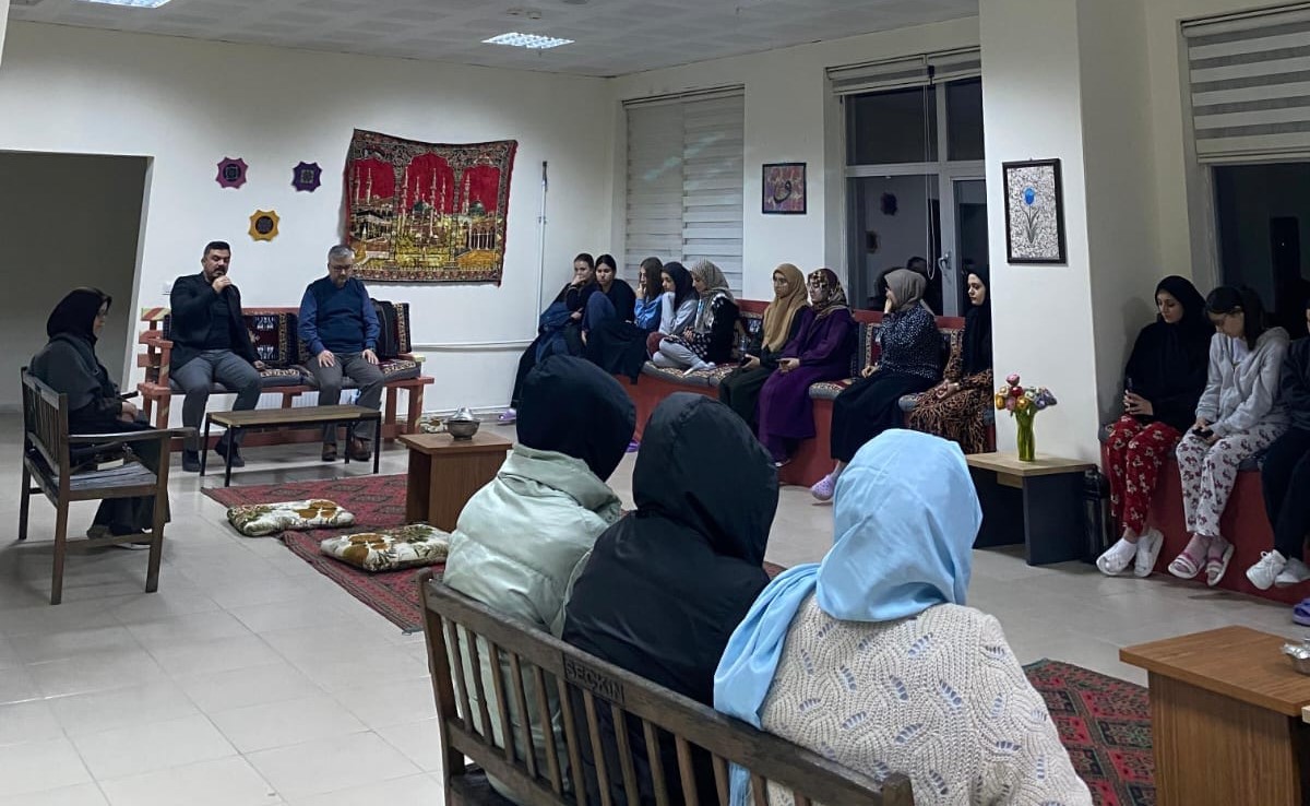 Gediz KYK Kız Yurdu’nda Mevlana Haftası Etkinliği Düzenlendi