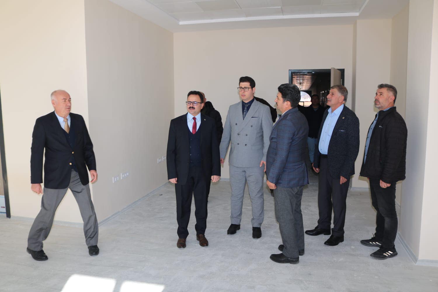 GEDİZ’DE YENİ HÜKÜMET KONAĞI VE EMNİYET MÜDÜRLÜĞÜ BİNASI AÇILIŞ İÇİN GÜN SAYIYOR