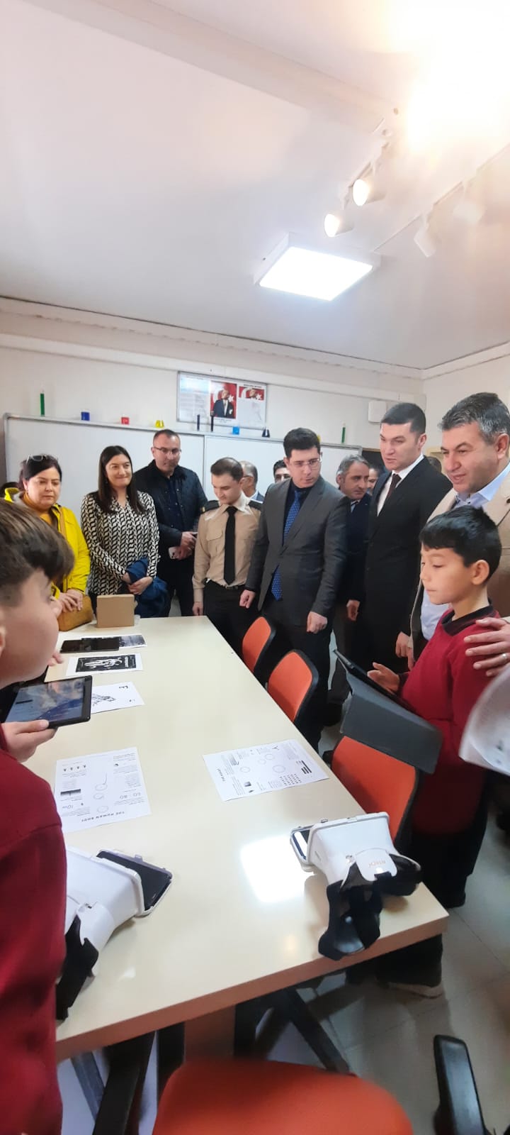 Altınkent Ortaokulu’nda Fen Bilimleri Laboratuvarı ve Kütüphane Açılışı Gerçekleştirildi