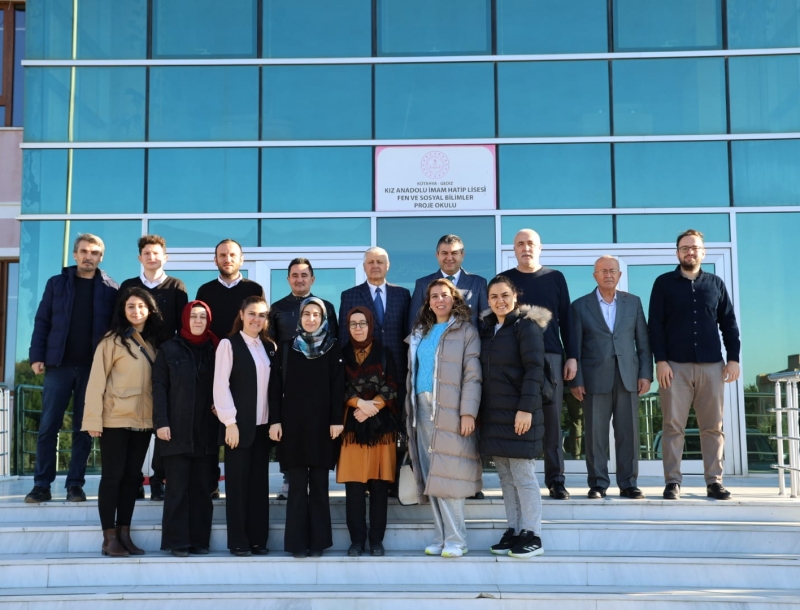 GEDİZ KIZ ANADOLU İMAM HATİP LİSESİ’NDEN BAŞKAN NECDET AKEL’E TEŞEKKÜR