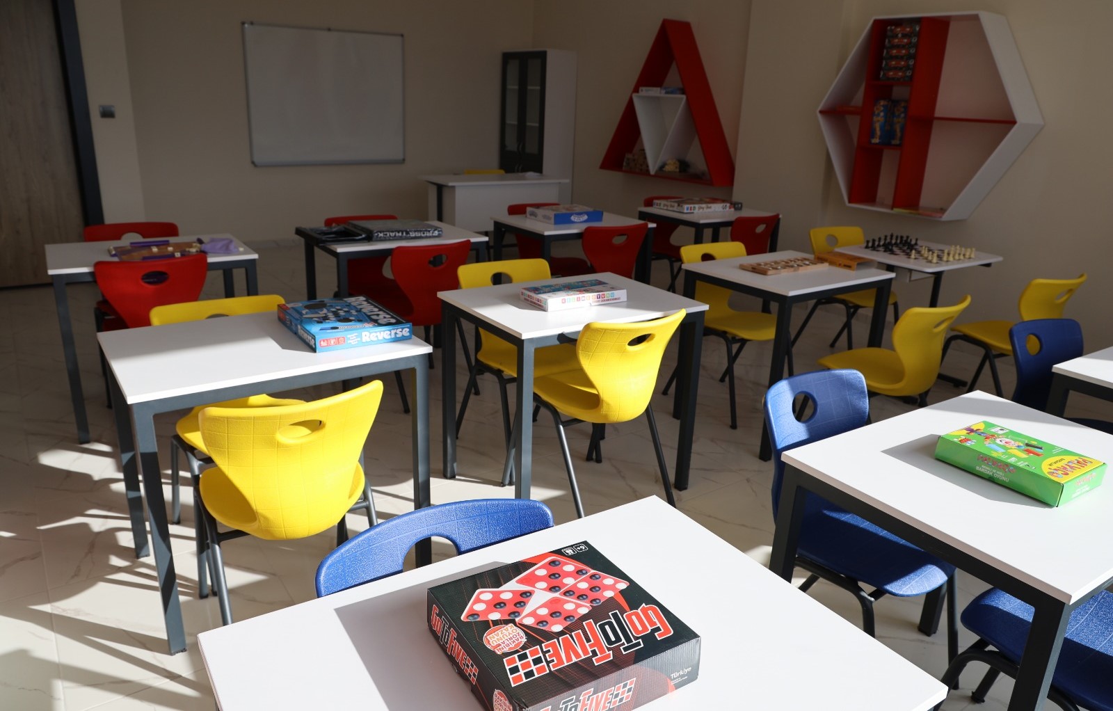 Gediz’de Gençlik Merkezi’nde Akıl ve Zeka Oyunları Atölyesi Başlıyor