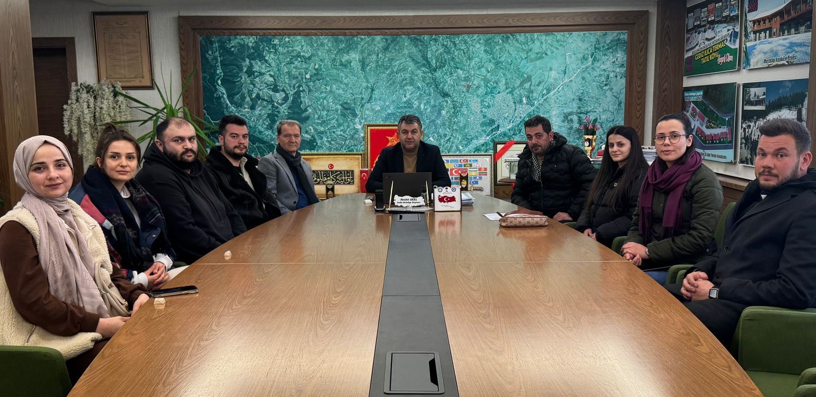 GEDİZ HAYVAN SEVERLER DERNEĞİ’NDEN BAŞKAN AKEL’E ZİYARET