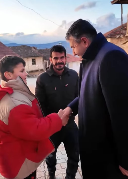 BAŞKAN NECDET AKEL’DEN ANLAMLI ZİYARET