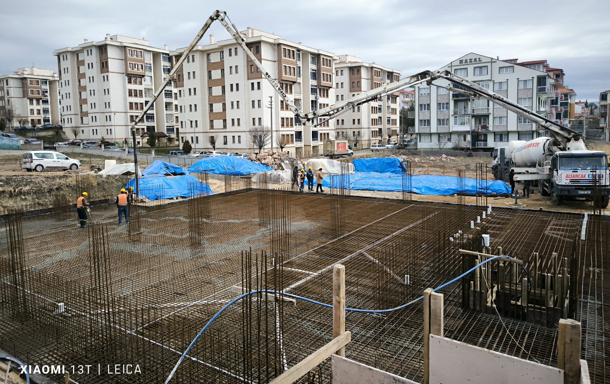 GEDİZ’DE YATILI HAFIZLIK ERKEK KUR’AN KURSUNUN TEMELİ ATILDI