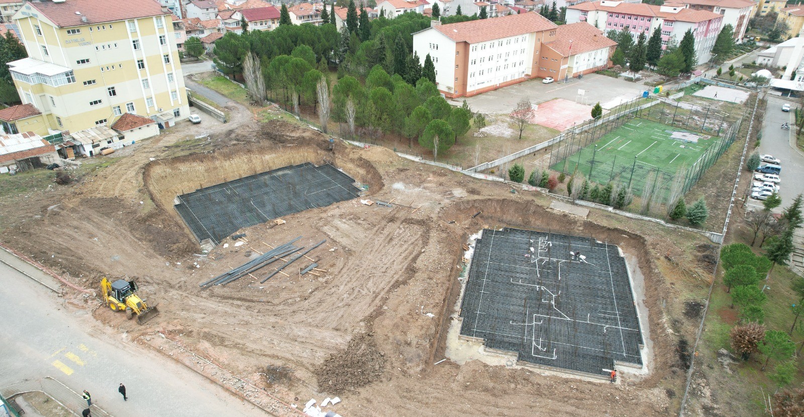 GEDİZ’DE 5. ETAP TOKİ KONUT İNŞAATI HIZLA DEVAM EDİYOR