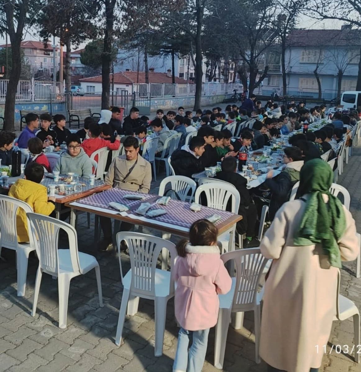 GEDİZ’DE 1 EYLÜL İMAM HATİP ORTAOKULU’NDAN GELENEKSEL İFTAR PROGRAMI