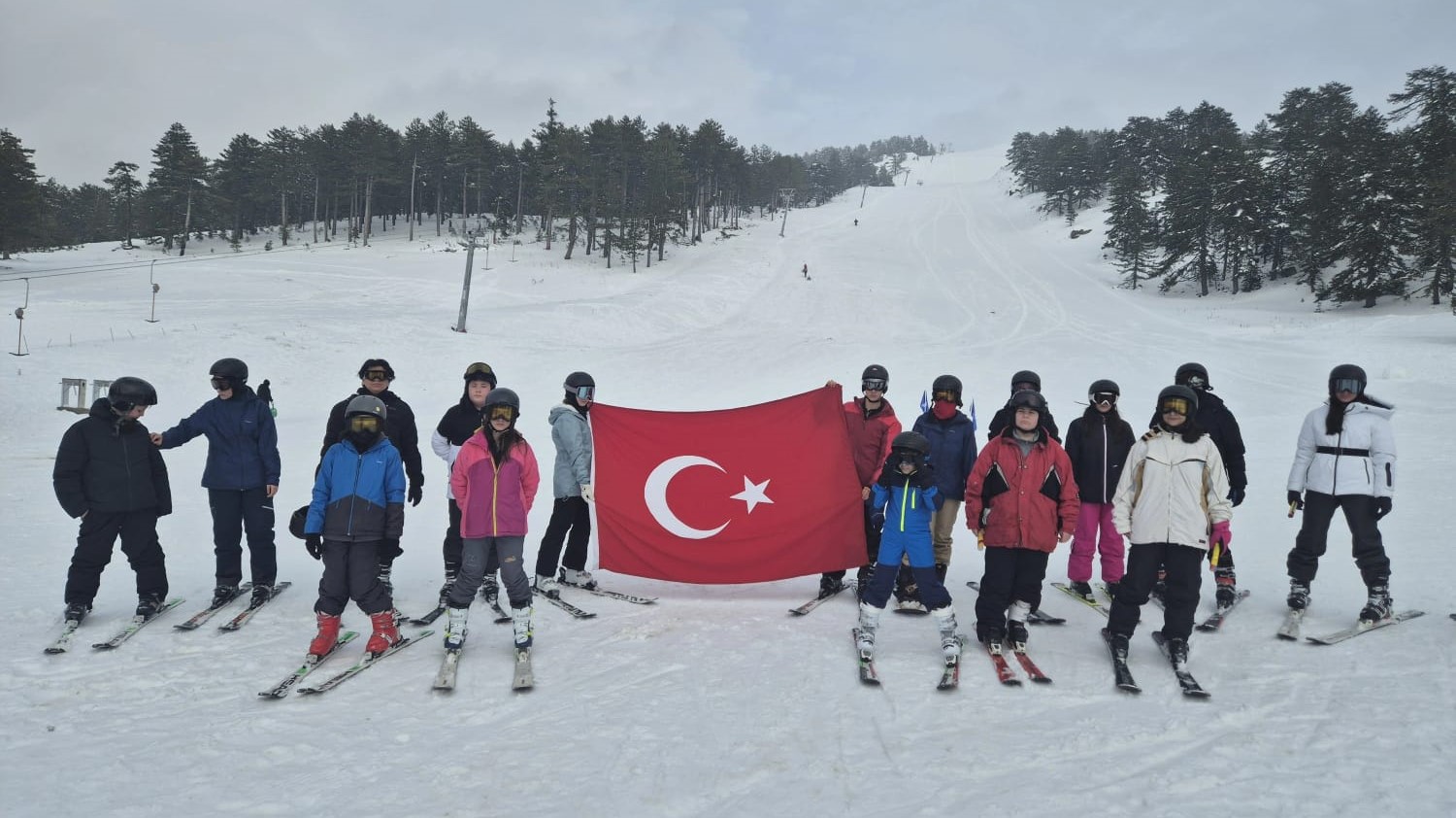 Murat Dağı’nda Kayak Heyecanı: Kütahya İl Birinciliği Müsabakaları Tamamlandı