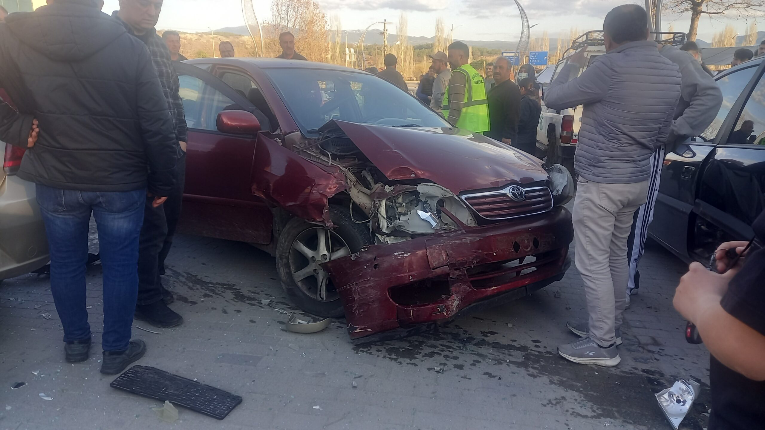 Kütahya Gediz’de Trafik Kazası: 1 Kişi Yaralandı