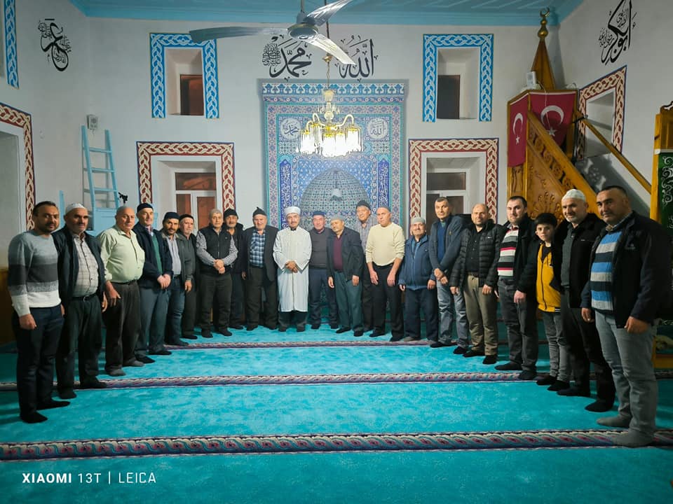 GEDİZ’DE HATİMLE TERAVİH NAMAZINA YOĞUN İLGİ