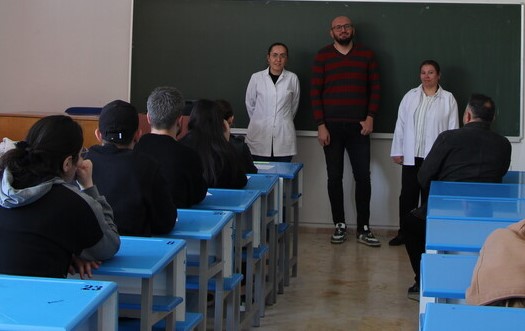 Gediz MYO’dan Toplum Sağlığına Önemli Katkı: “Sağlıklı Yaşam ve Bulaşıcı Hastalıklar” Etkinliği Yoğun İlgi Gördü