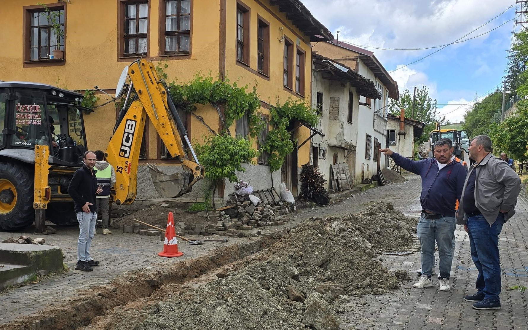 Eskigediz’de Doğalgaz Çalışmaları Yeniden Başladı