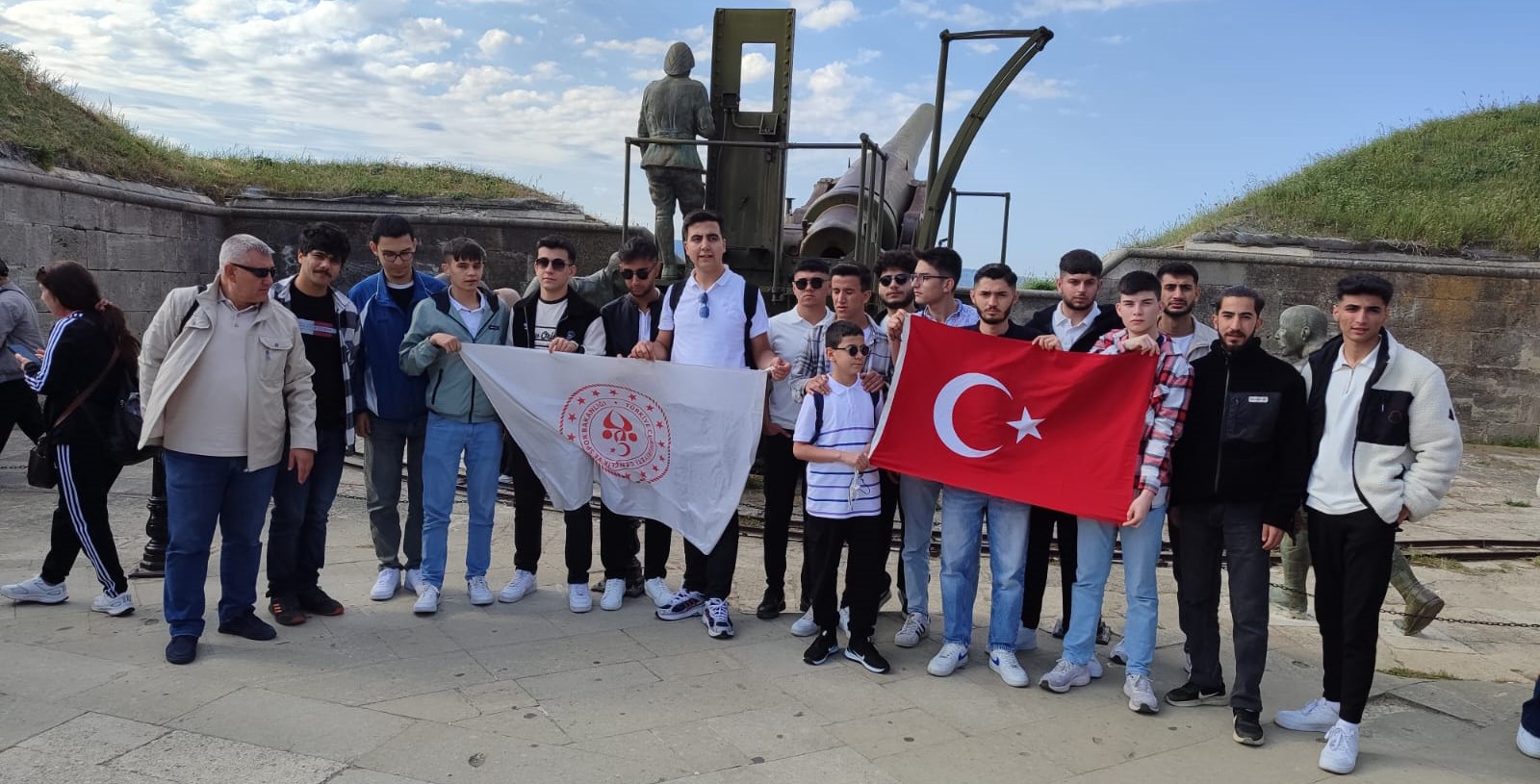 Gediz KYK Öğrencileri Manevi Danışmanları Öncülüğünde Çanakkale Ruhunu Yaşadı