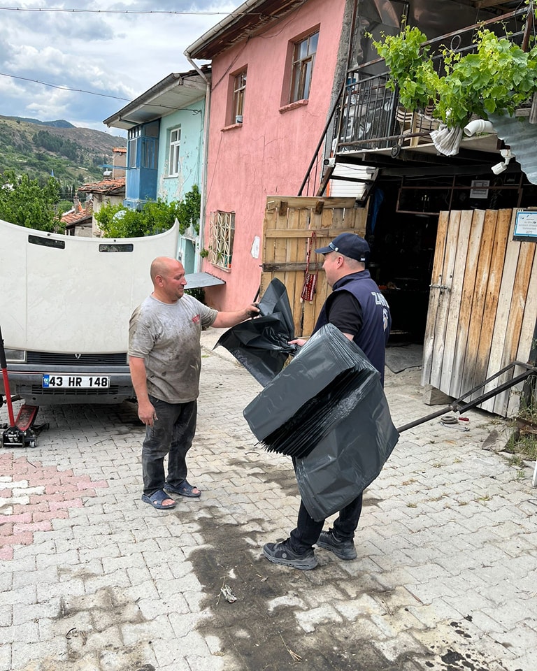 Eskigediz Belediyesi’nden Kurban Bayramı Öncesi Çevre Duyarlılığı Hamlesi
