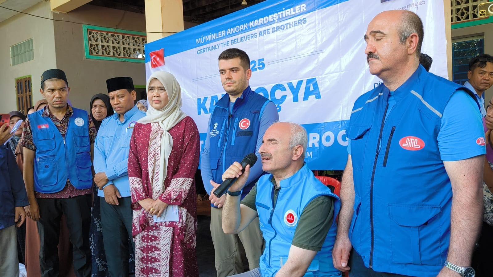 Gediz Müftüsü Sebahattin Turan, Kamboçya’da Kurban Bayramı Coşkusunu Yaşattı: “Devletimizin ve Milletimizin Sevincini Yaşadık, Yaşattık”