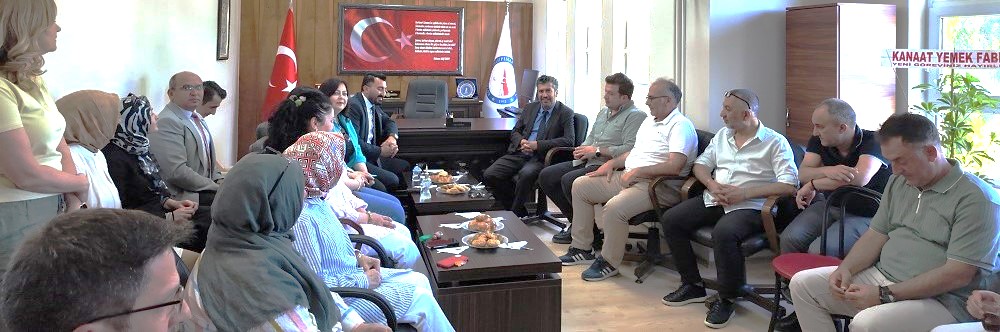 Gediz Meslek Yüksekokulu’nda Müdürlük Devir Teslim Töreni: Dr. Öğr. Üyesi Gökhan Dağılgan Görevi Devraldı