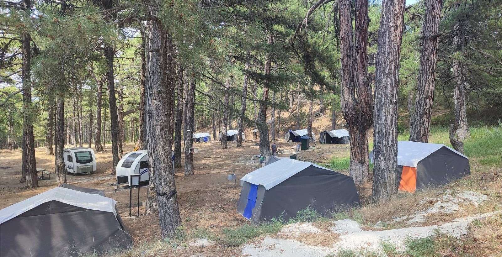 Murat Dağı’nda Doğayla İç İçe Tatil: Kıcıroğlu Yaylası Çadır Kampı Hizmete Açıldı!