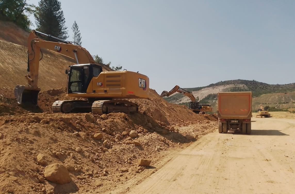 Gediz-Hisarcık Karayolu Çalışmalarında Yavaşlama Endişe Yaratıyor