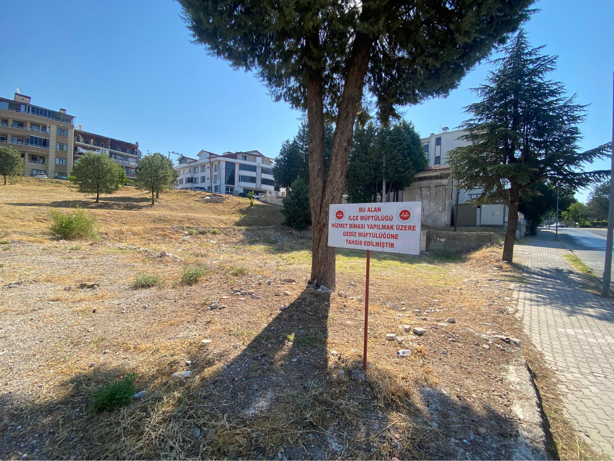 Gediz’e Yeni Müftülük Binası ve Hafızlık Kursu İçin Çalışmalar Hız Kazandı