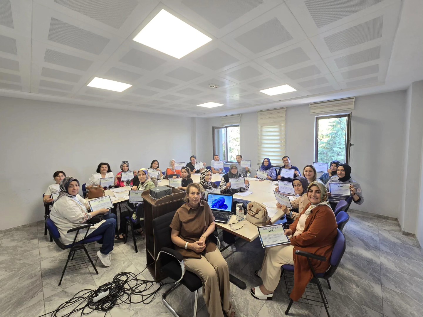 Gediz Kredi ve Yurtlar Kurumu’na Kapsamlı Sağlık Eğitimi: “SAHA Sağlık Elçileri” Sahada