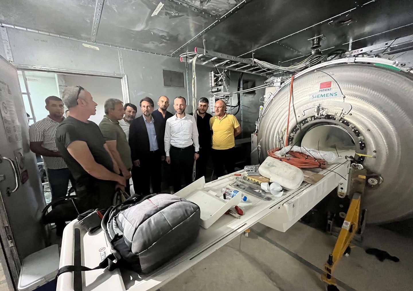 AK Parti Kütahya Milletvekili Bayırcı Gediz’de: Yeni MR Cihazı Kurulumunu İnceledi