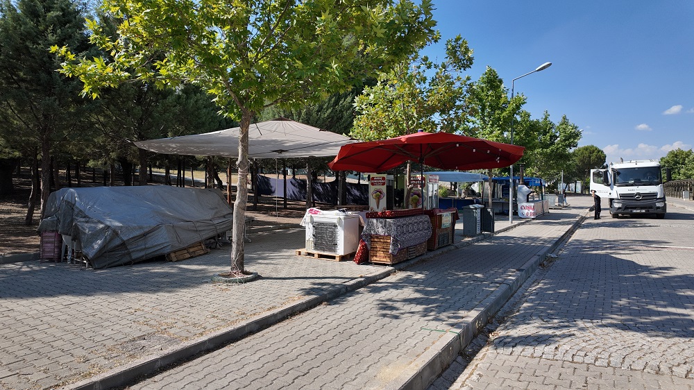 Gediz Tarhana Festivali’nde Hazırlıklar Hız Kesmiyor: Lunapark Kuruluyor, Esnaf Yerleşiyor!