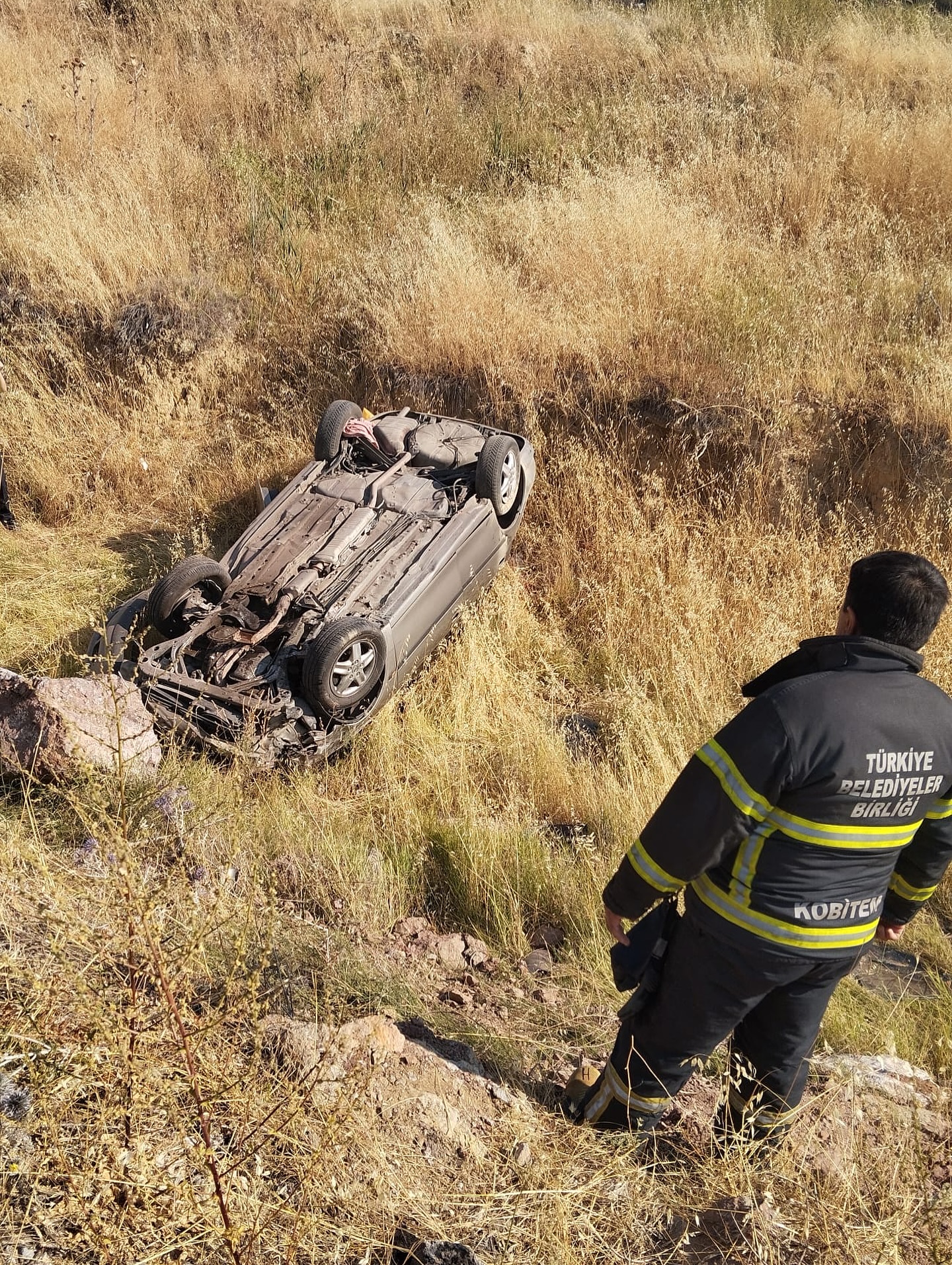 Gediz-Simav Yolu’nda Kaza: Otomobil Takla Attı, Sürücünün Durumu İyi