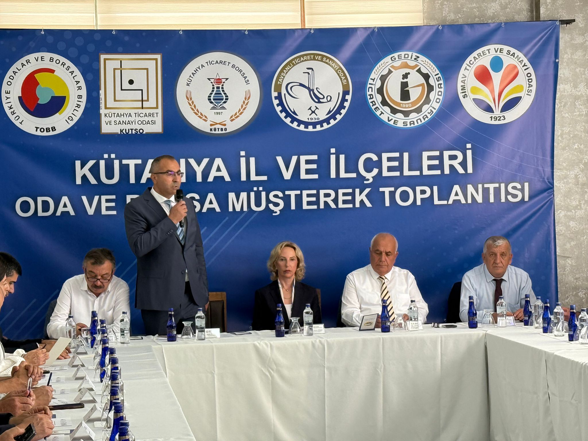 Gediz’de “Kitap Kurdu Etkinliği” Başlıyor: TSO’dan Öğrencilere Kitap Okuma Desteği!