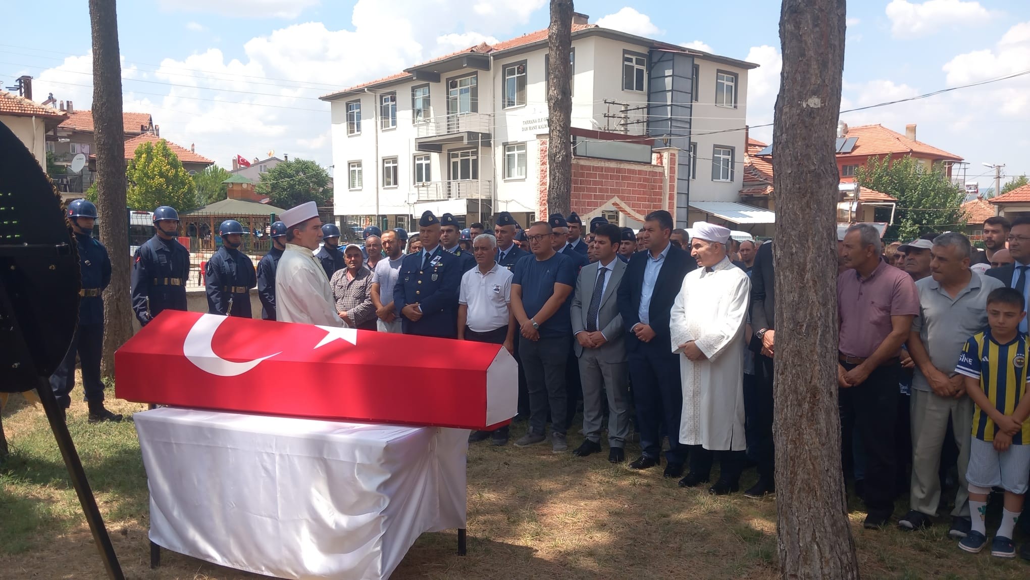 Gediz’de, Kore Gazisi Yaşar Uluten Son Yolculuğuna Uğurlandı