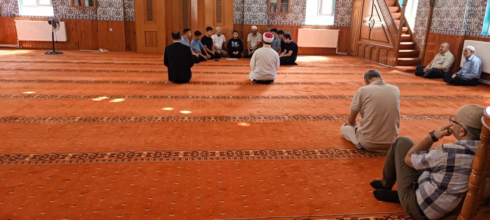 Gediz’de “Mihrapta Genç Gönüllüler Var” Projesi Kapsamında Mevlid-i Nebi Programı Düzenlendi