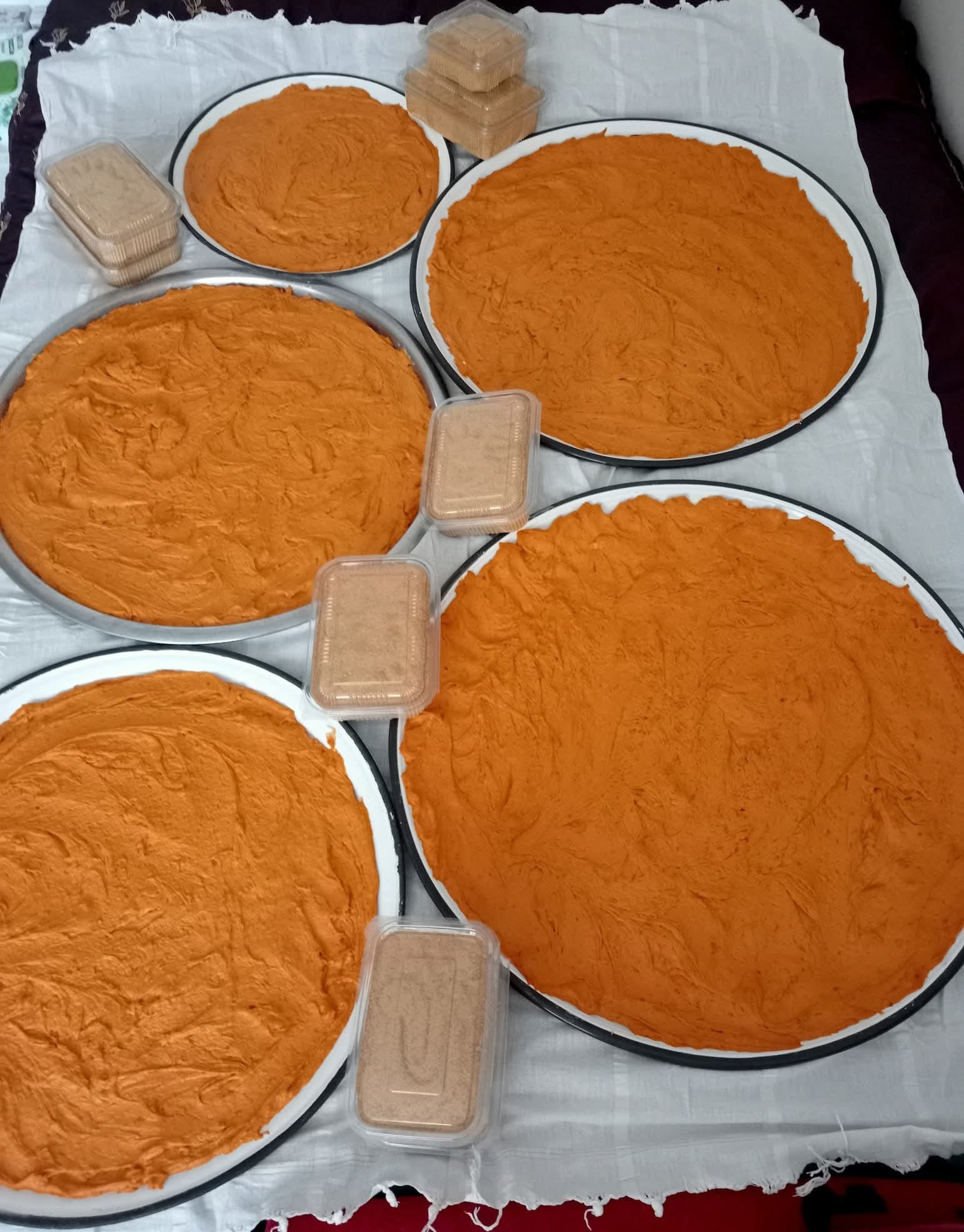 Gediz’de Tarhana Telaşı Sona Erdi: Mis Kokulu Tarhana Sofra Geleneğini Sürdürüyor