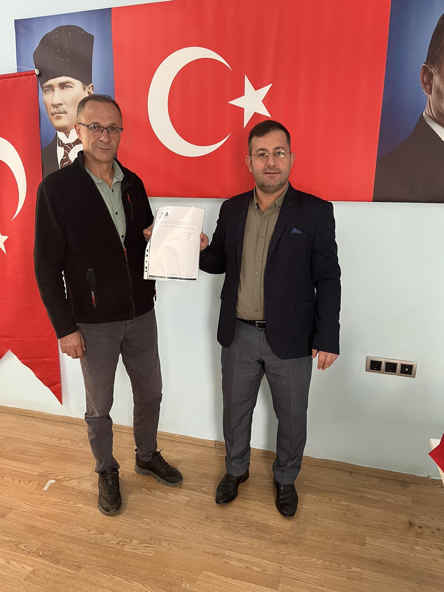 Anahtar Parti’den Küçük Esnafa Destek Çağrısı: “Esnaf Ayakta Olursa Şehirlerimiz Canlı Olur”