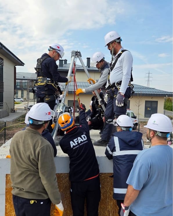 Gediz Belediyesi Arama ve Kurtarma Ekibi (GEDAK) İlk Eğitimini Başarıyla Tamamladı