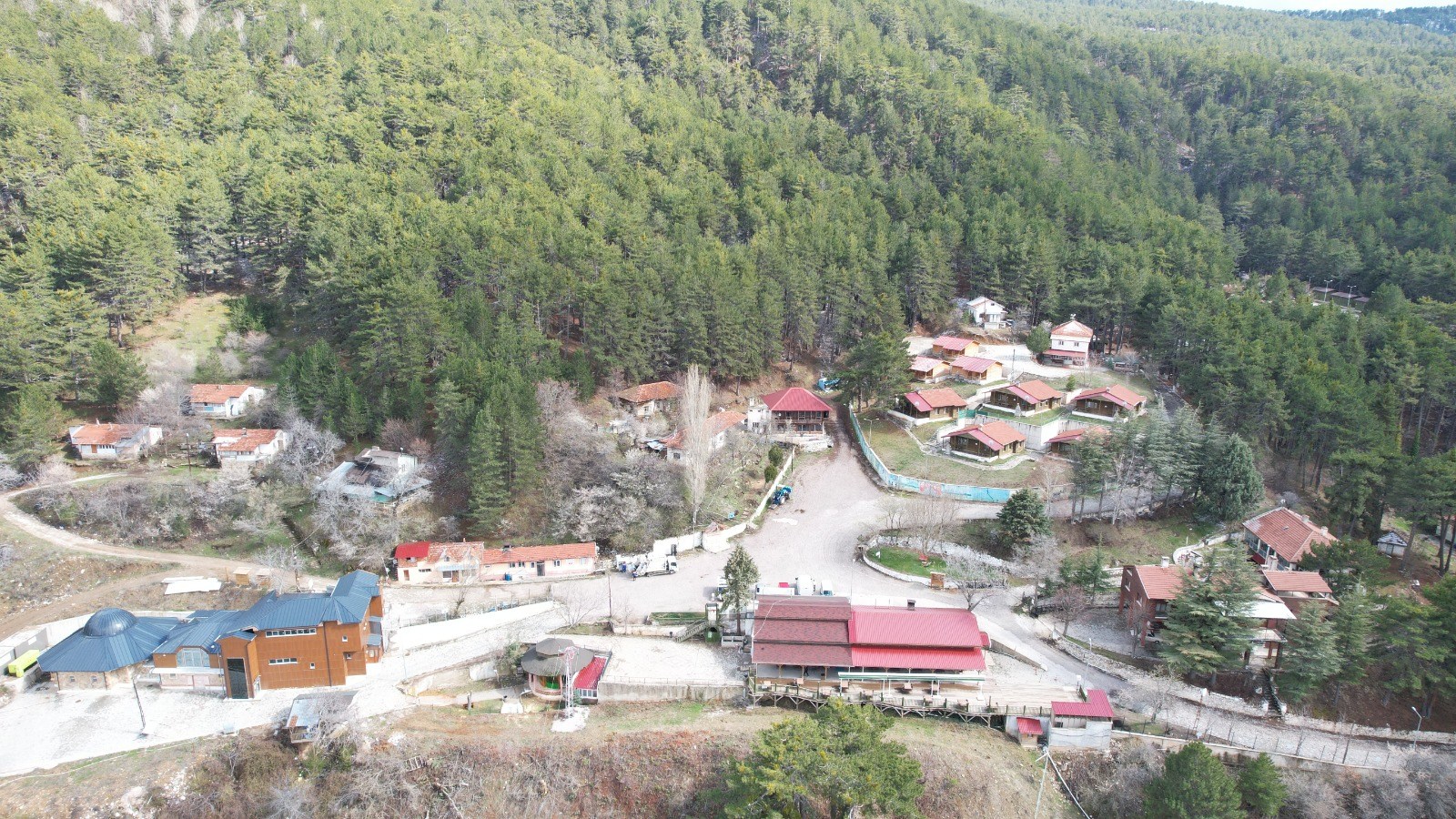 Başkan Akel’den Murat Dağı Maden Raporuna Destek: “Gediz’in Toprağı, Suyu ve Havası Tüketilemez Değerlerdir”