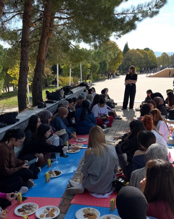 SBÜ Gediz SHMYO Öğrencilerinden Çocuklara Yönelik Anlamlı Proje: “Sözcüklerden Dünyalar Yaratıyoruz”