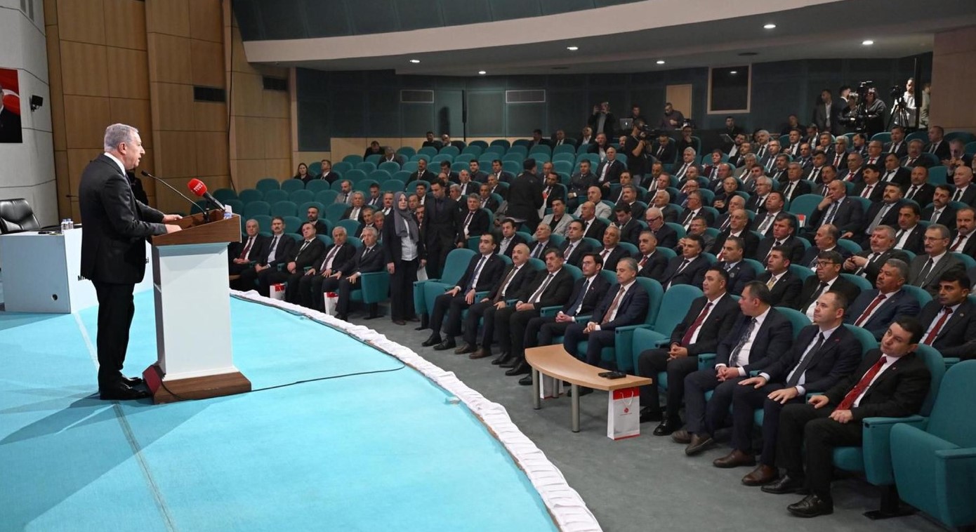 Başkan Akel, MHP’nin “Üretken Belediyecilik” Vizyon Toplantısına Katıldı: “Liderimizin Vizyonu Yol Haritamız Olacak”