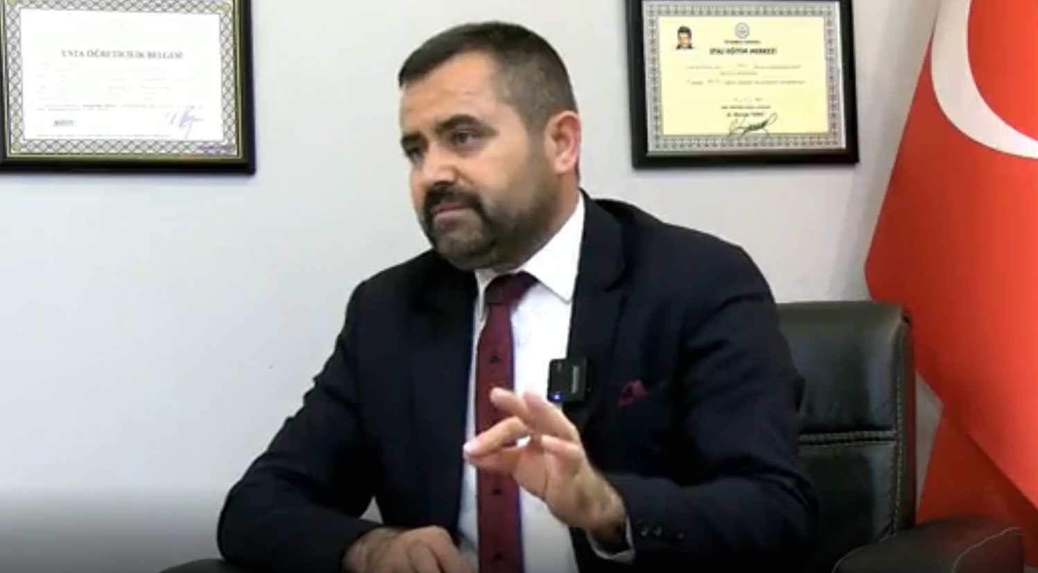 İYİ Parti Gediz İlçe Başkanı İrikara’dan Tanıtım Aracını Şikayet Edenlere Sert Tepki