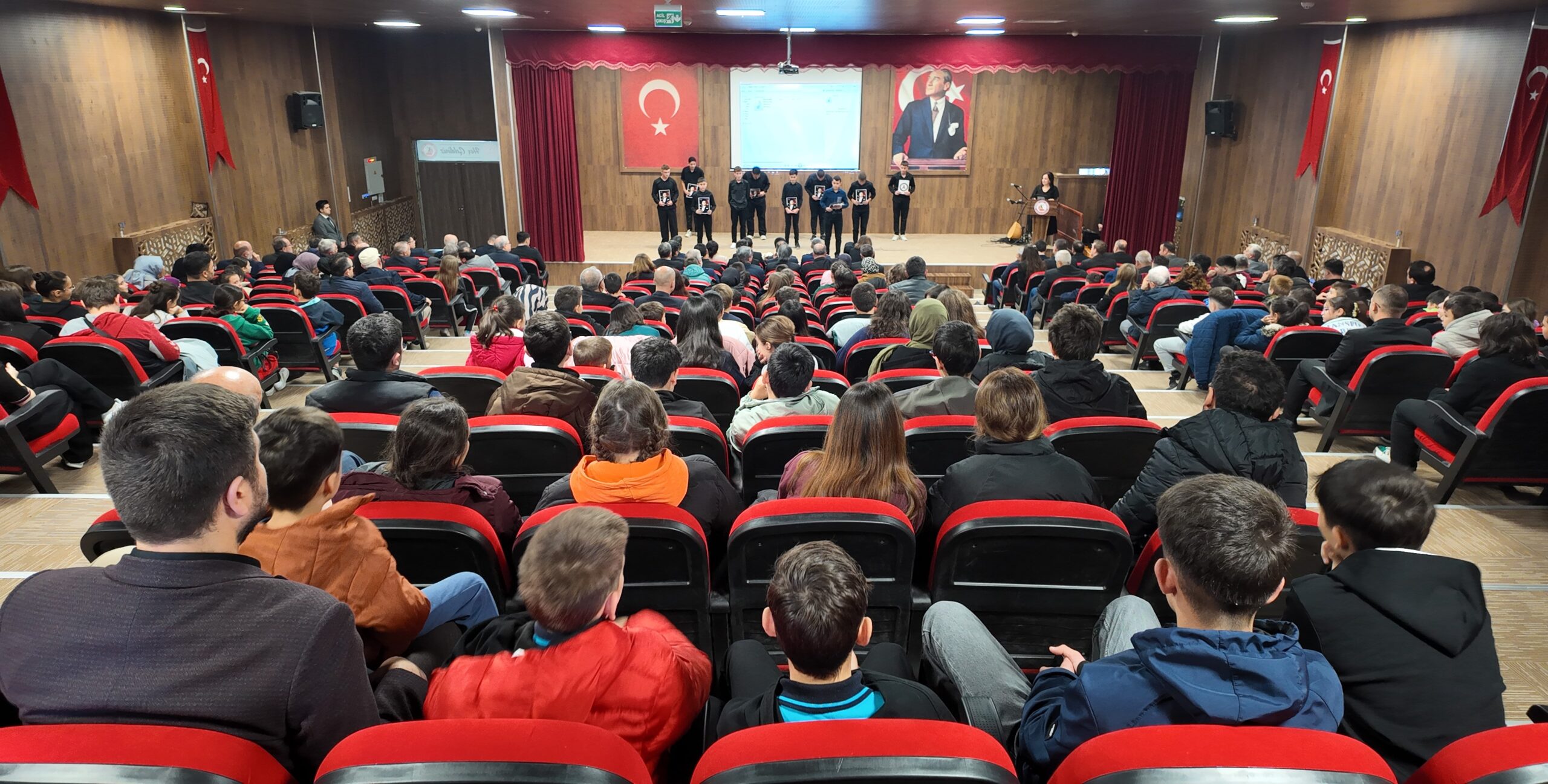 Gediz’de Gazi Mustafa Kemal Atatürk, Ebediyete İntikalinin 87. Yıl Dönümünde Saygı ve Özlemle Anıldı