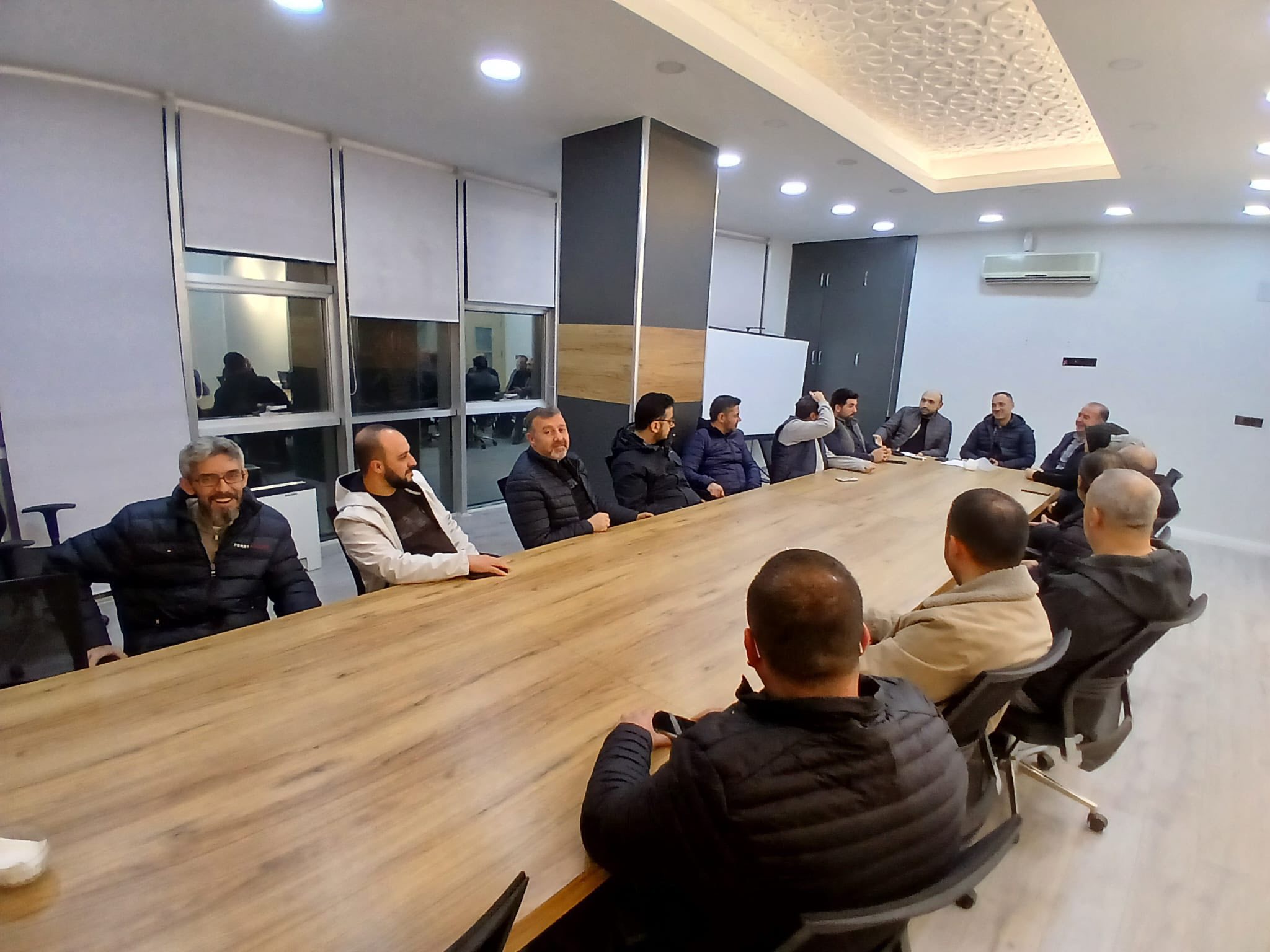 AK Parti Gediz’de İstifa Sonrası İlk İstişare: “Birlik İçinde Hizmete Devam”