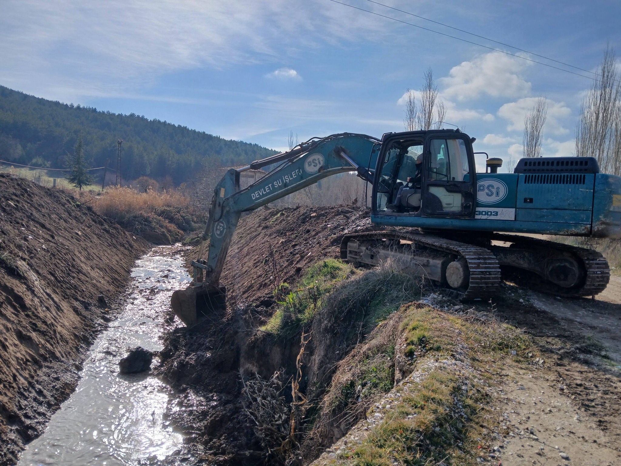 Gökler Beldesi’nde Dere Islahı Seferberliği: Aşağımezar Mevkii Güvence Altına Alınıyor