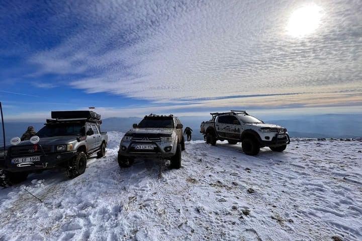 Gediz’in Saklı Cenneti Akdağ: Murat Dağı’na Huzurlu Bir Alternatif