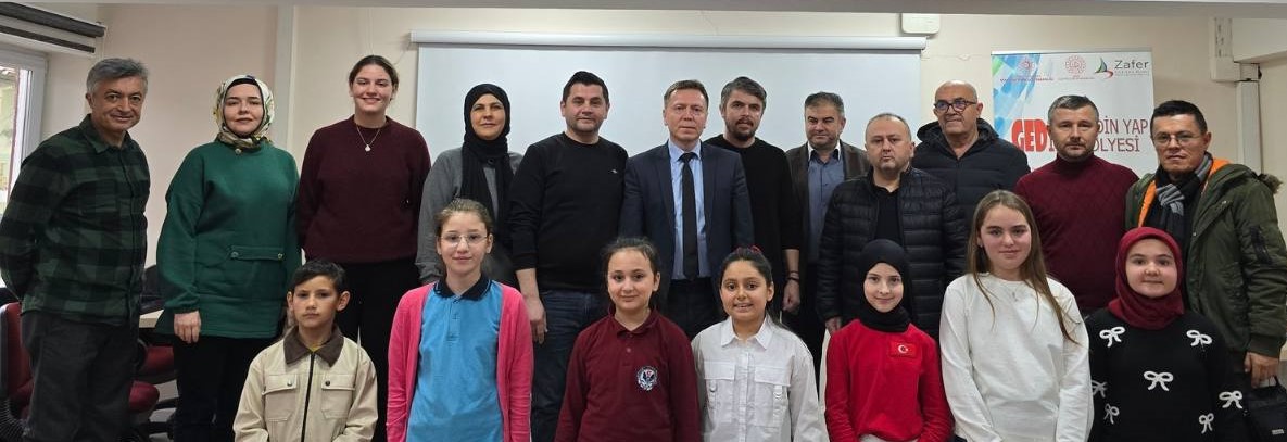 Gediz’de Genç Yüreklerden İstiklal Marşı Yankıları