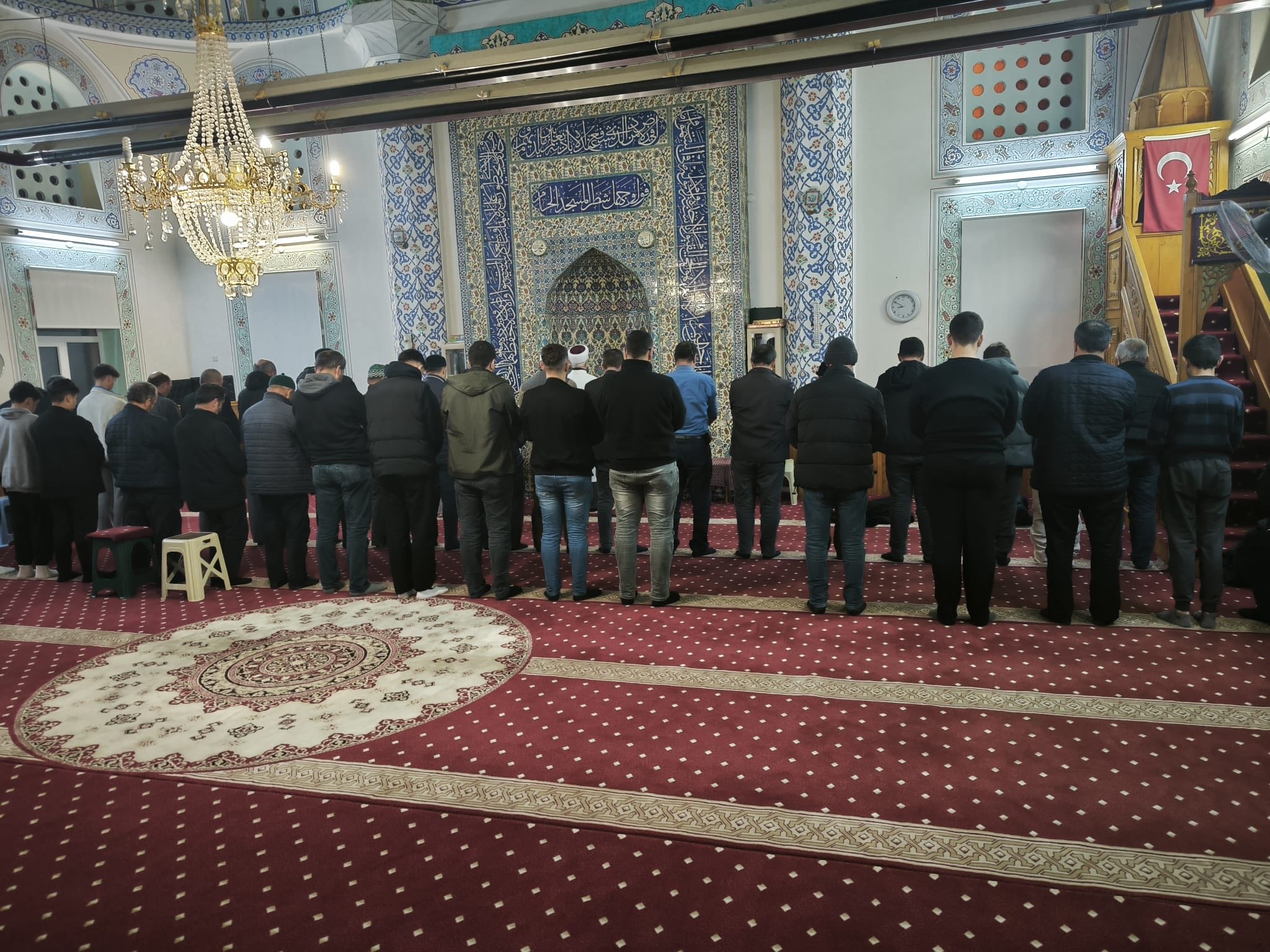 Gediz’de Ramazan Coşkusu: Gençlik Merkezleri Süslendi, Camiler Hatimle Şenlendi