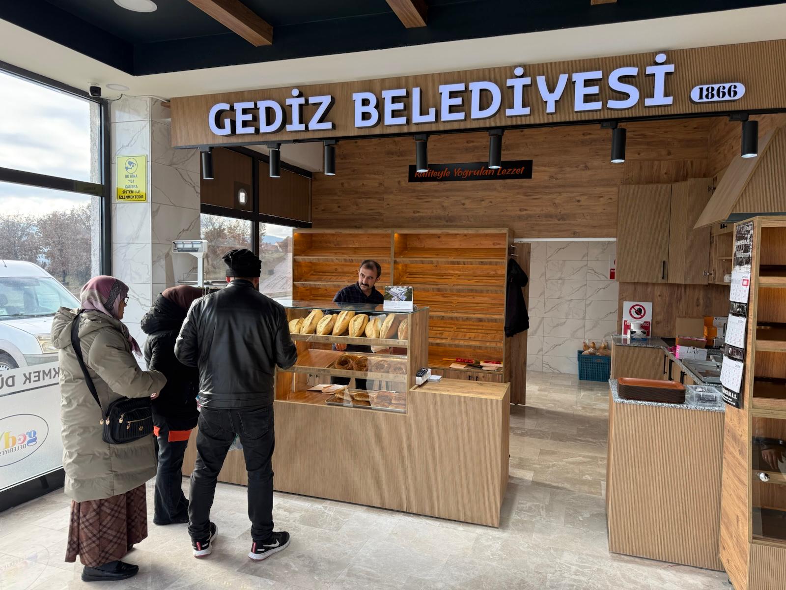 Gediz’in Sofrasına Belediye Desteği: “Ekmek Dünyası” Hizmete Açıldı