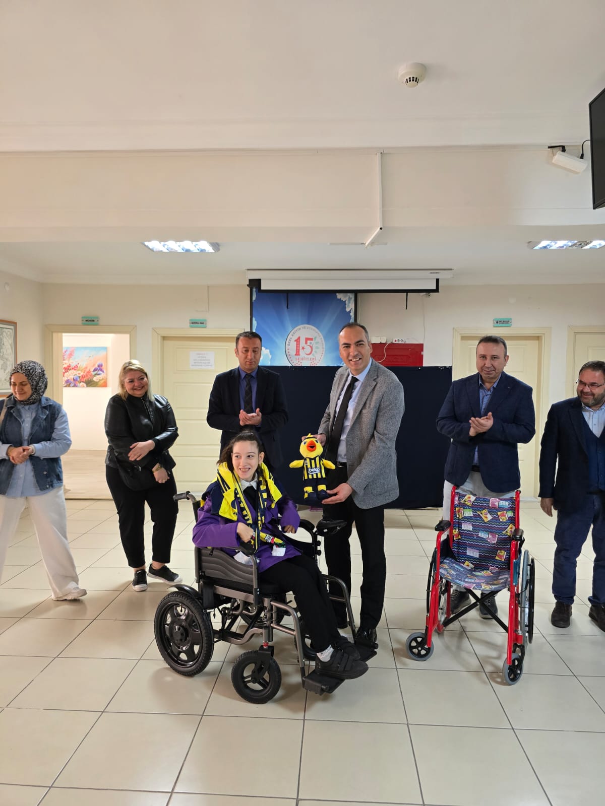 Gediz’de “Hayalini Söyle, Gerçekleştirelim” Seferberliği: Özel Öğrencilerin Yüzü Güldü