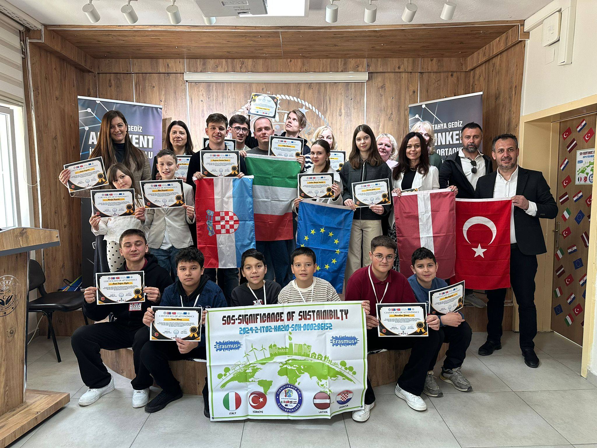 Gediz’de Eğitimde Uluslararası Köprü: Altınkent Ortaokulu Erasmus+ Projesine Ev Sahipliği Yaptı