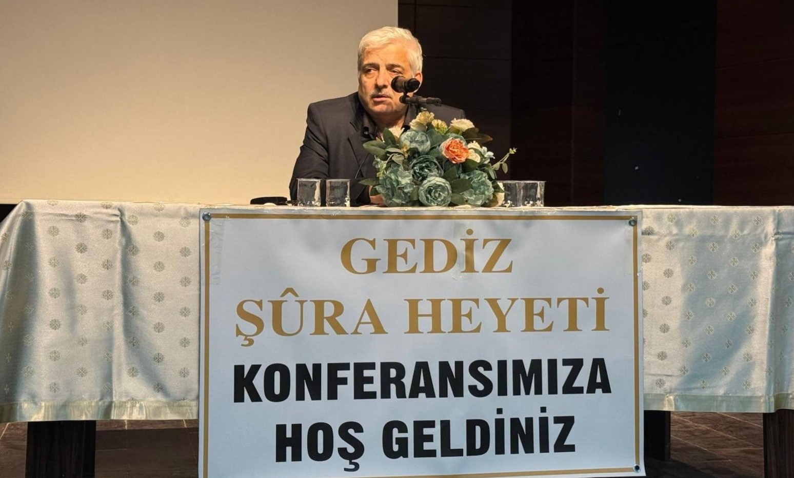 Gediz’de “Modern Çağda İslam ve Aile” Konferansı: Aile Yapısı ve Toplumsal Değerler Ele Alındı