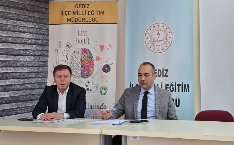 Gedizli Eğitmenler Sanatın İyileştirici Gücüyle Yenileniyor: “Sınıftan Atölyeye” Yolculuğu Başladı